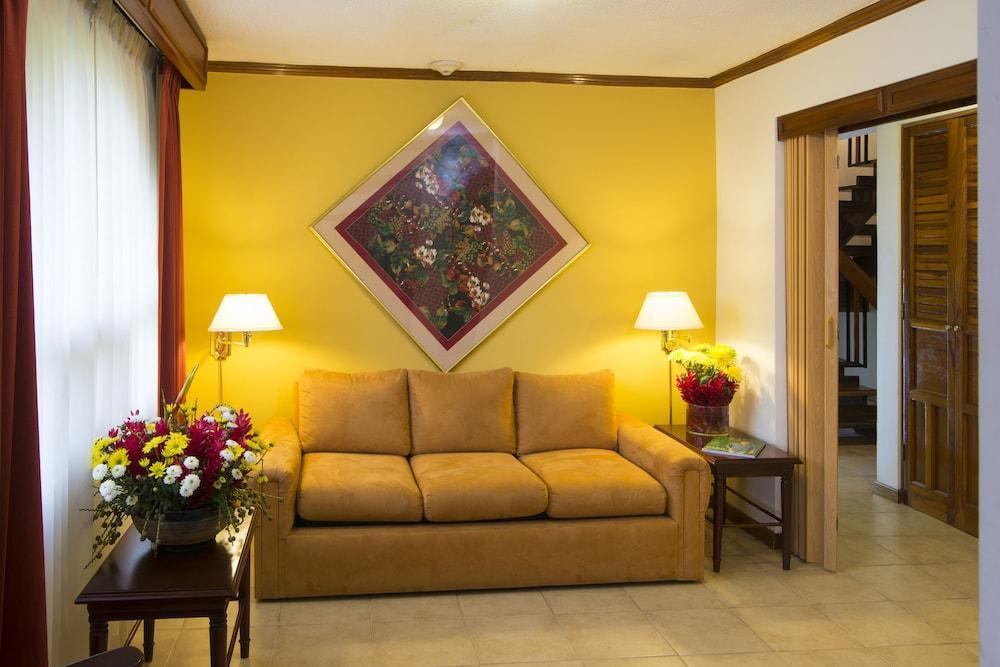 Apartotel & Suites Villas Del Rio San José Eksteriør billede