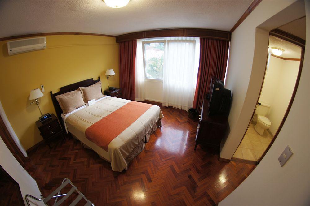Apartotel & Suites Villas Del Rio San José Eksteriør billede