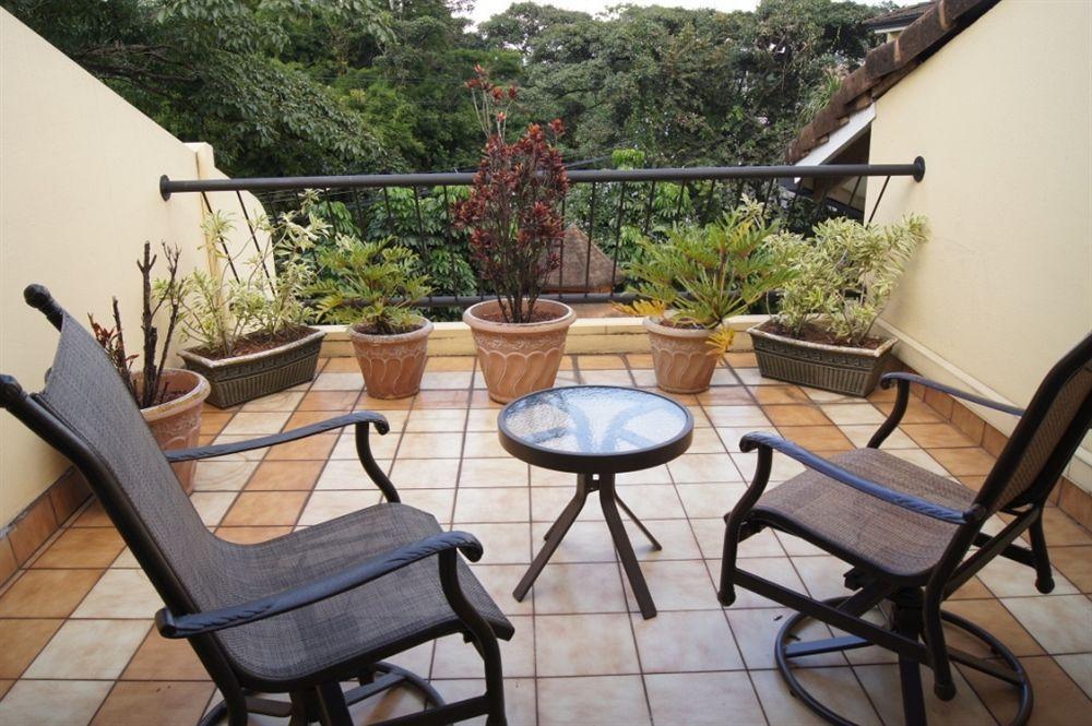 Apartotel & Suites Villas Del Rio San José Eksteriør billede
