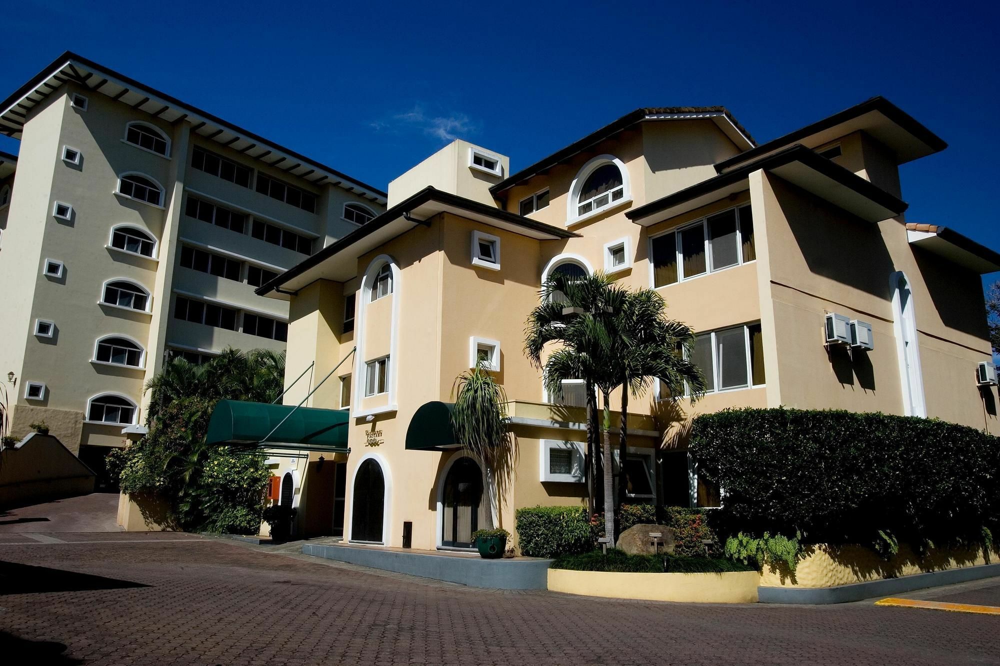 Apartotel & Suites Villas Del Rio San José Eksteriør billede
