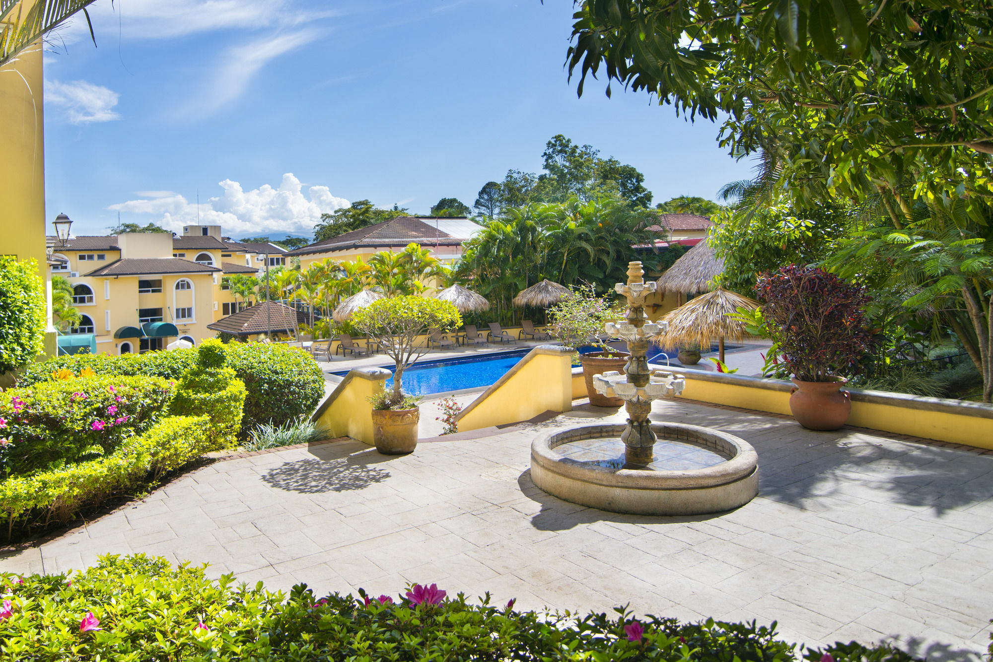 Apartotel & Suites Villas Del Rio San José Eksteriør billede