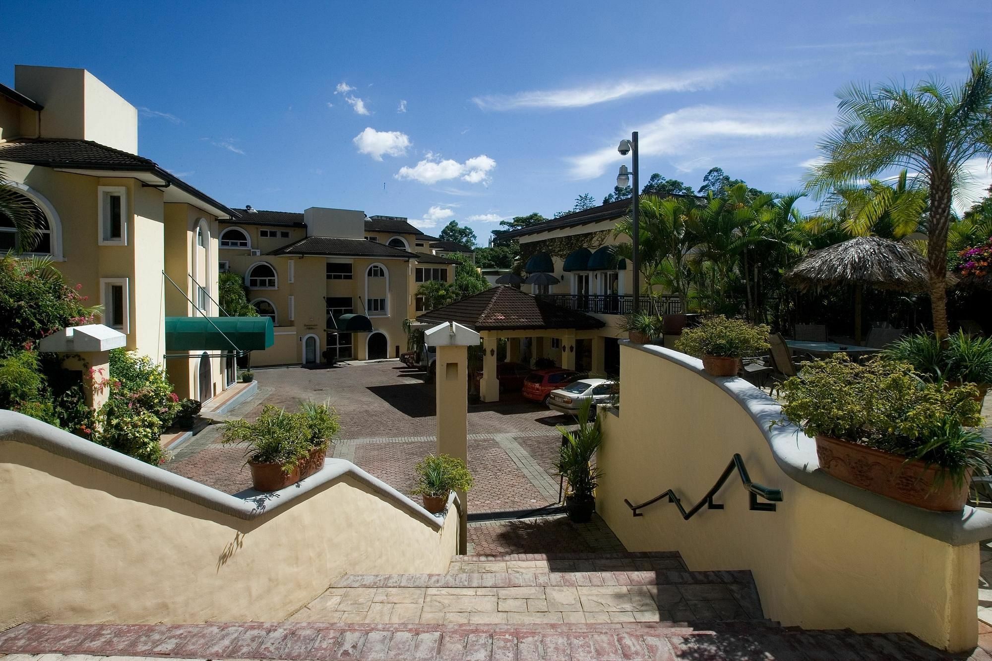 Apartotel & Suites Villas Del Rio San José Eksteriør billede