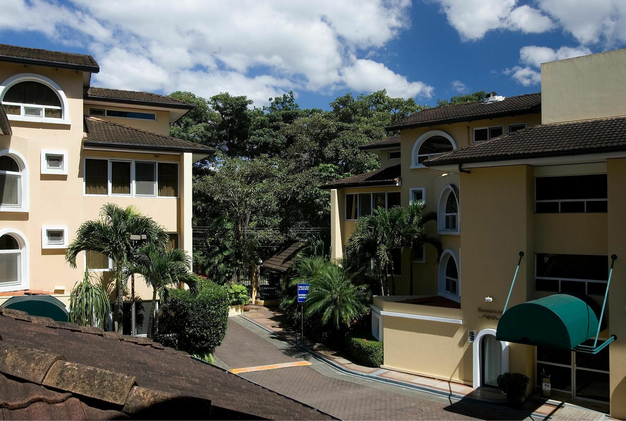 Apartotel & Suites Villas Del Rio San José Eksteriør billede